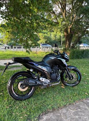 YAMAHA FZ25 FAZER ABS 